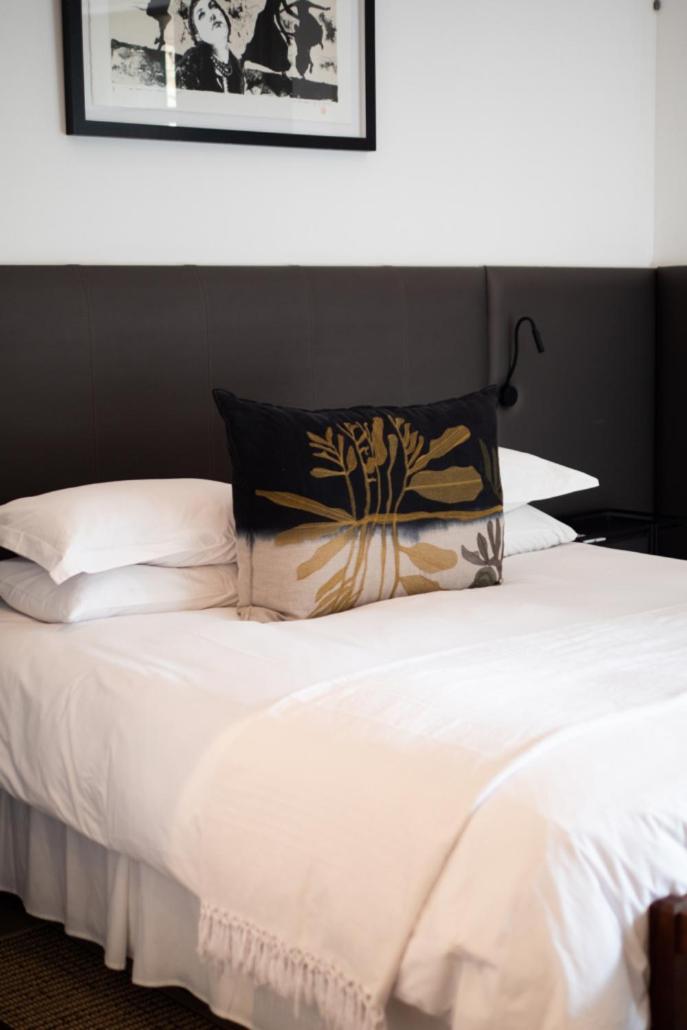 Liedjiesbos Urban Olive Farm Bed & Breakfast Bloemfontein Exterior photo